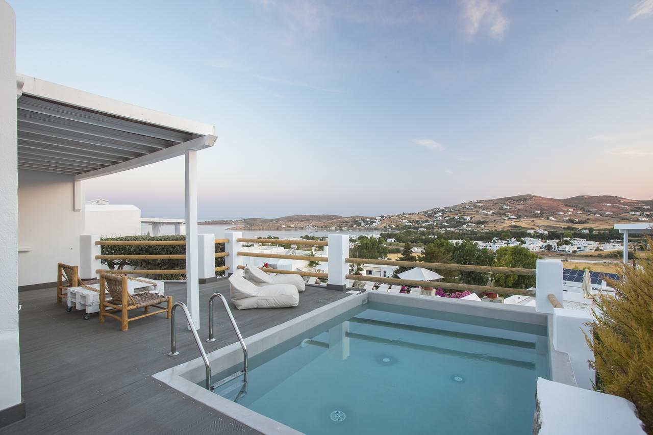 Paros Palace Exteriér fotografie